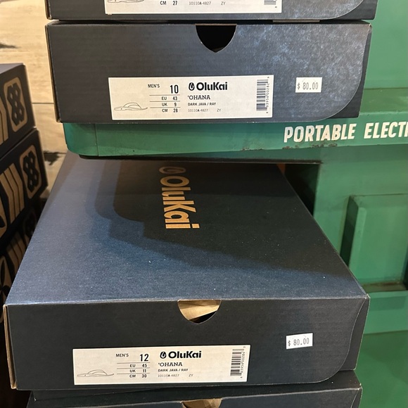 OluKai Men's OHANA - Men’s Dark Java / Ray Flipflop Sandals - Picture 4 of 4